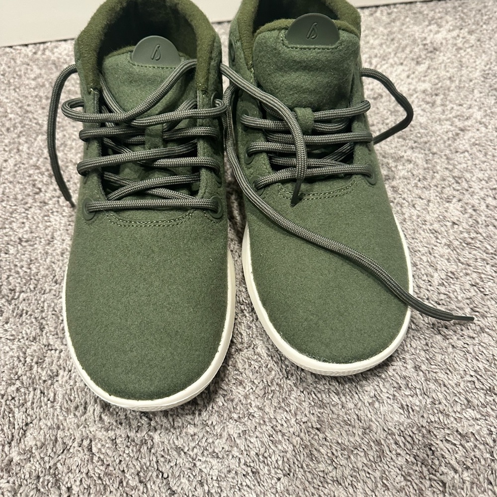 Men’s allbirds Green Sneakers - never worn